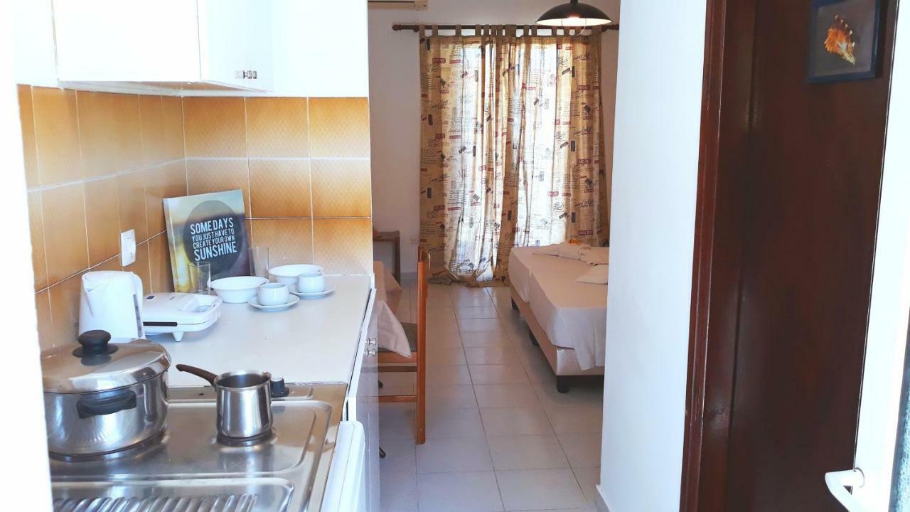 Holidays Studios & Apartments ラガナス エクステリア 写真
